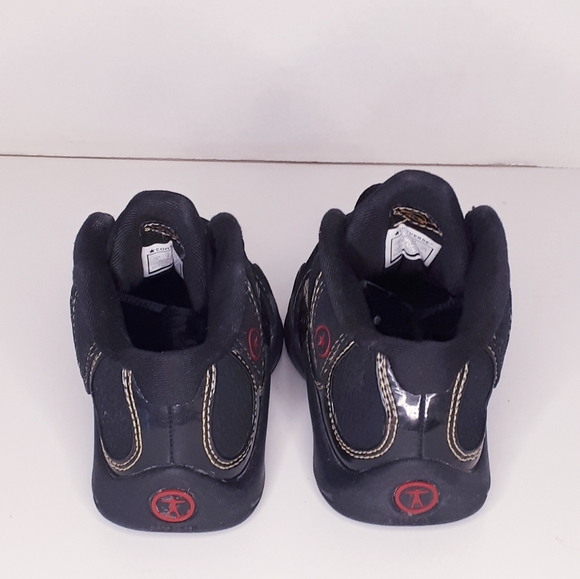 Converse D Wade 2 Black Mid Boys 9 US Basketball Shoes RARE! - Picture 4 of 6